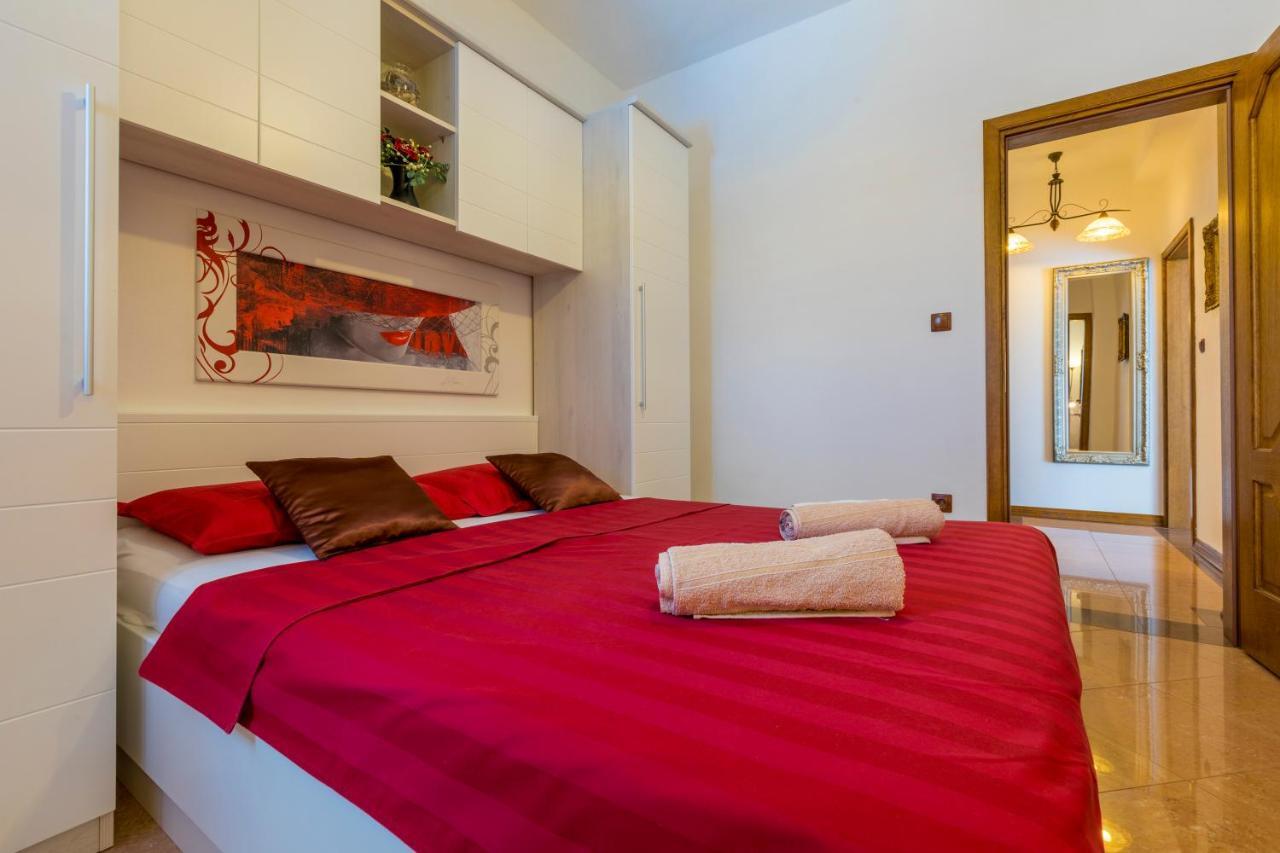 Villa M Crikvenica Bagian luar foto