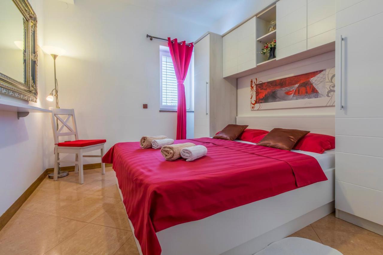 Villa M Crikvenica Bagian luar foto